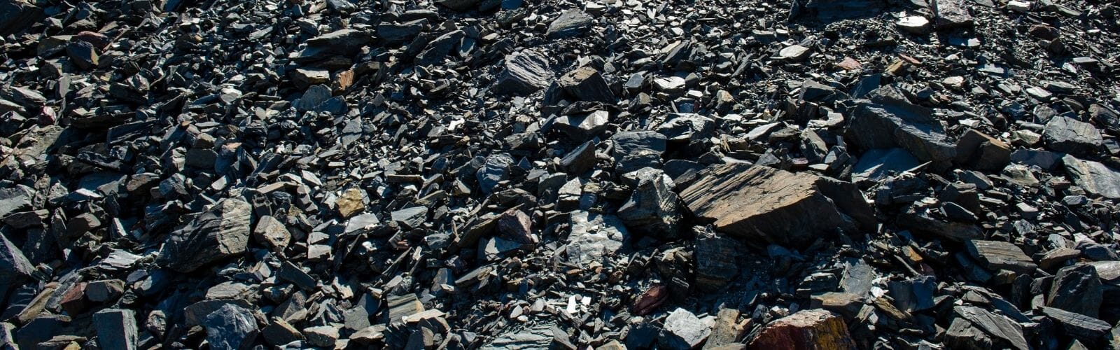 Quartzite stone dump